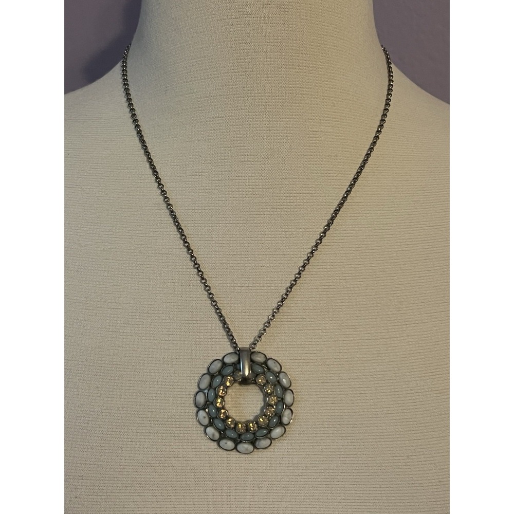 Sorrelli Signed White Mint Green Silver Crystals Concentric Ring Wreath Necklace